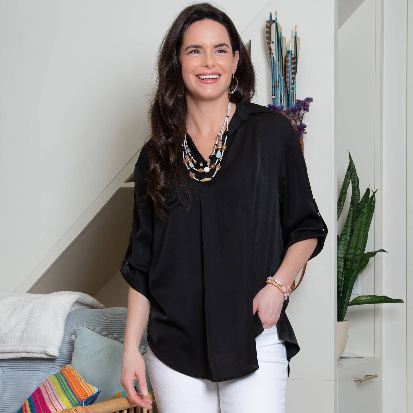 Blouse Top Amaris Collared Relaxed Fit Half Sleeve V-Neck