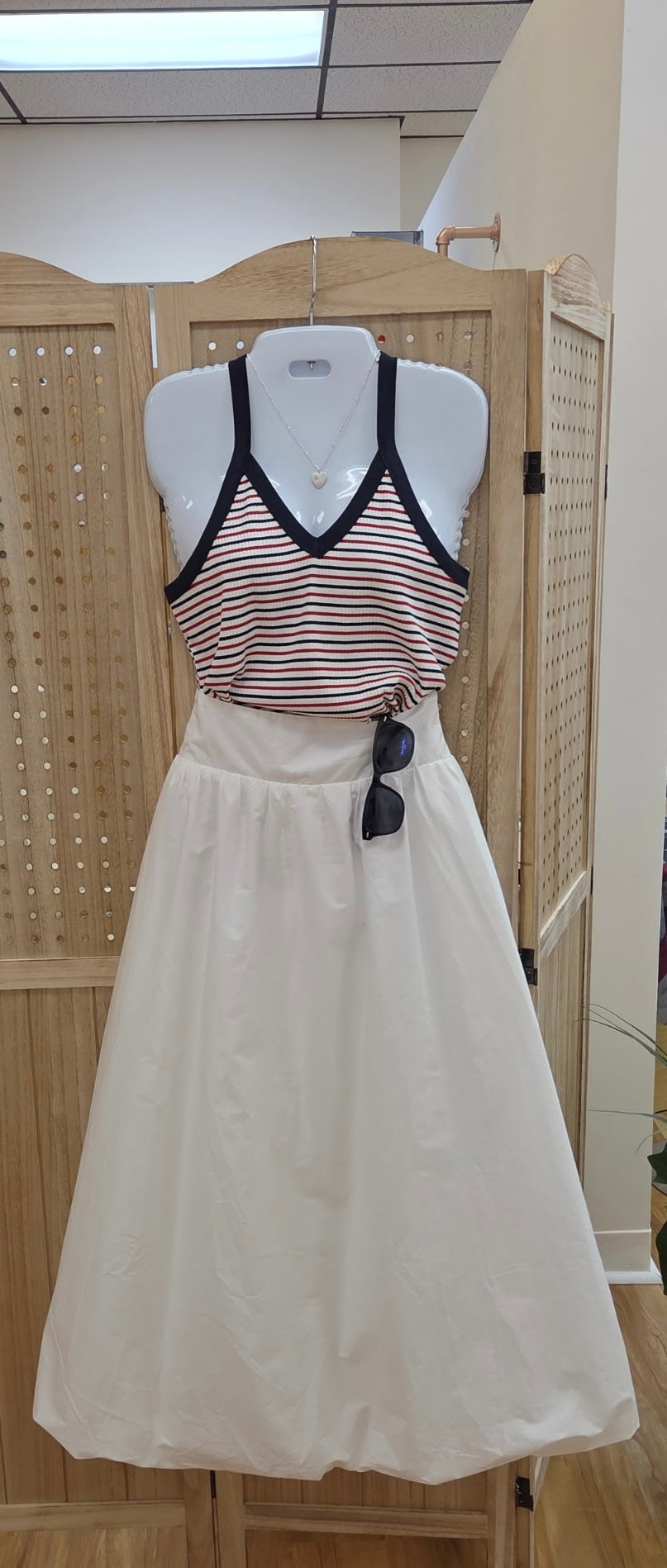Ladies Solid Color Wide Waistband Skirt