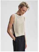 Delaney knit vest by Varley