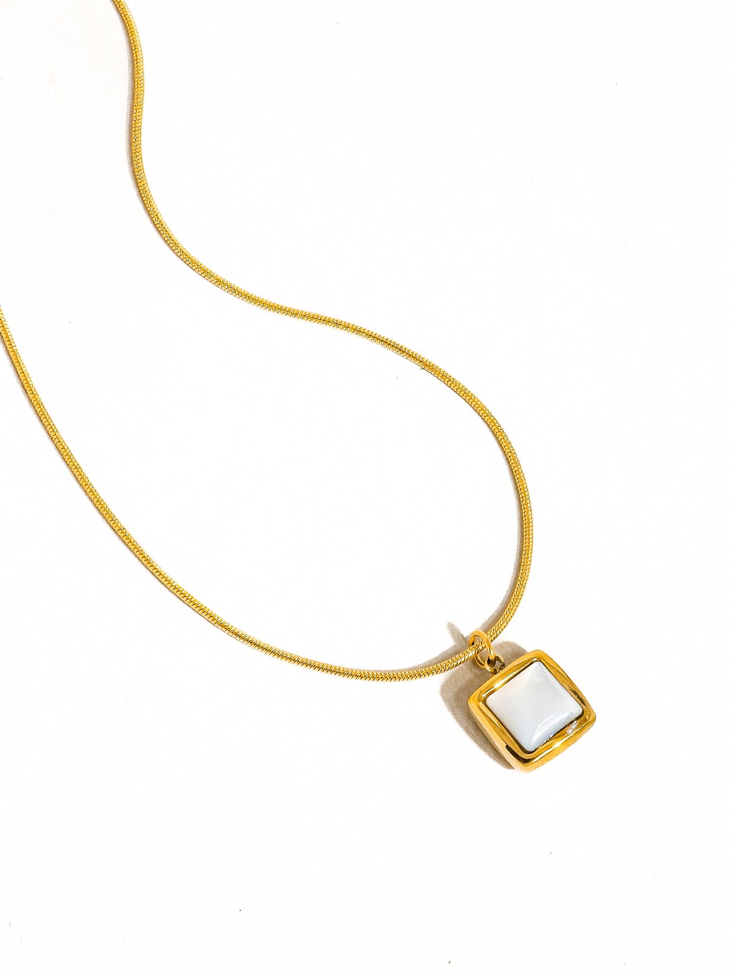 18K Gold Non-Tarnish Square Shell Necklace